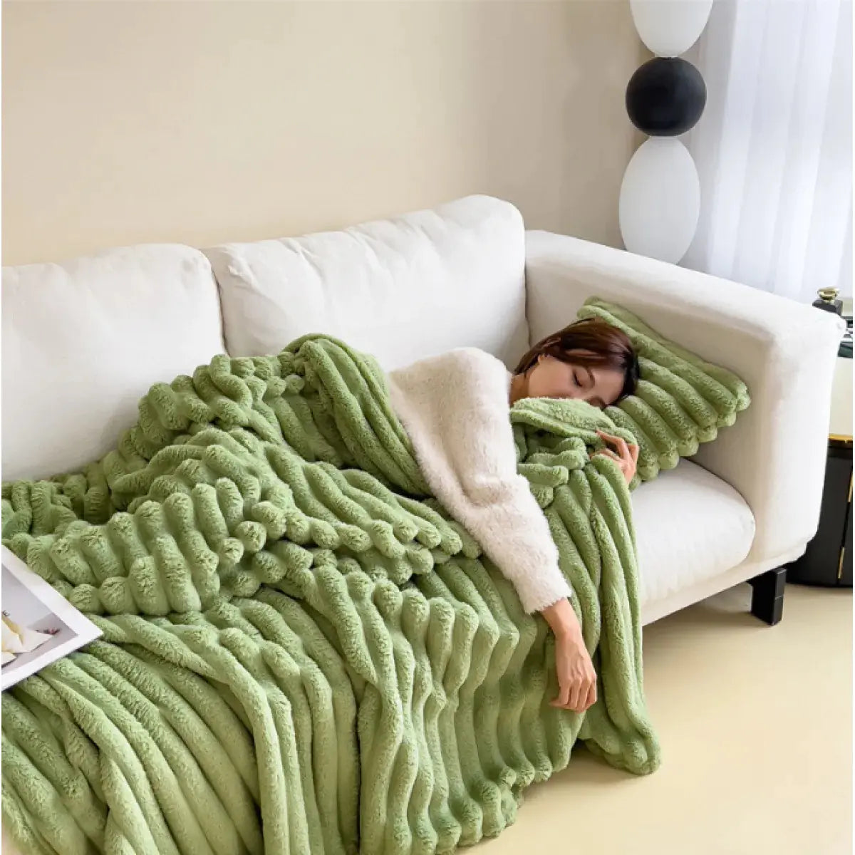 Soft Velvet Rabbit Fur Blanket – Thick & Warm Throw VibelyDrop